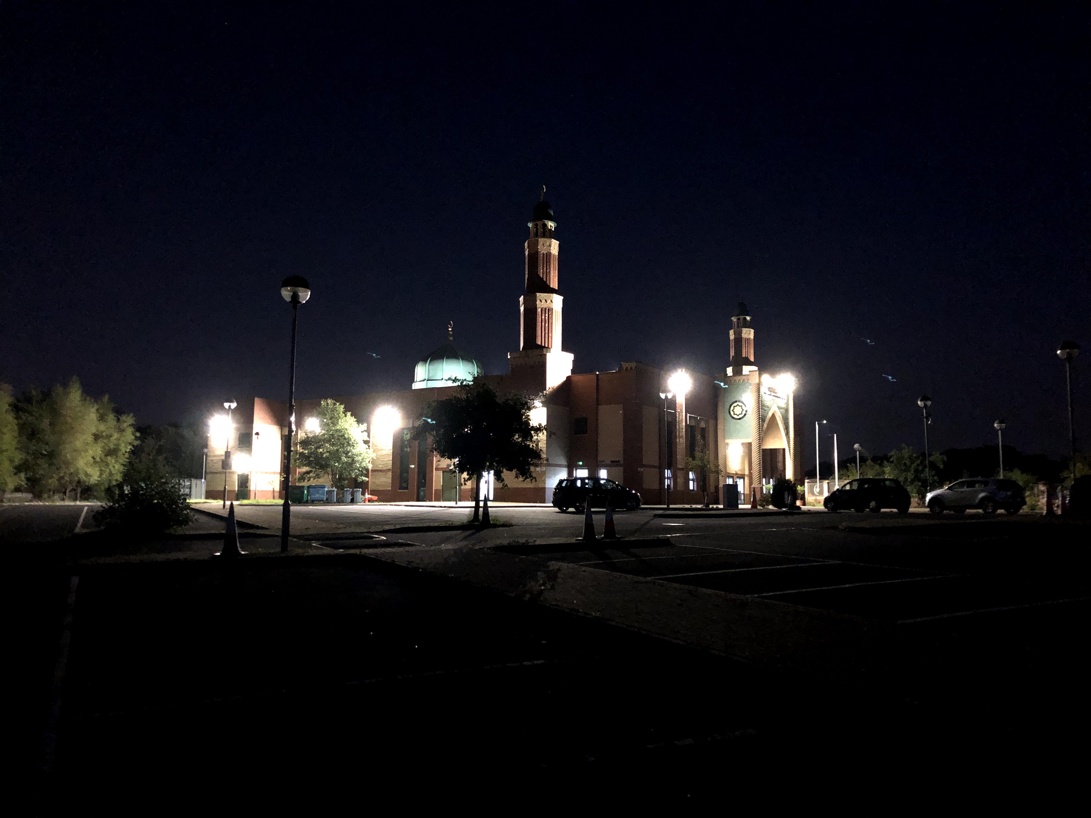Randomly generated image showing Lanarkshire Central Mosque