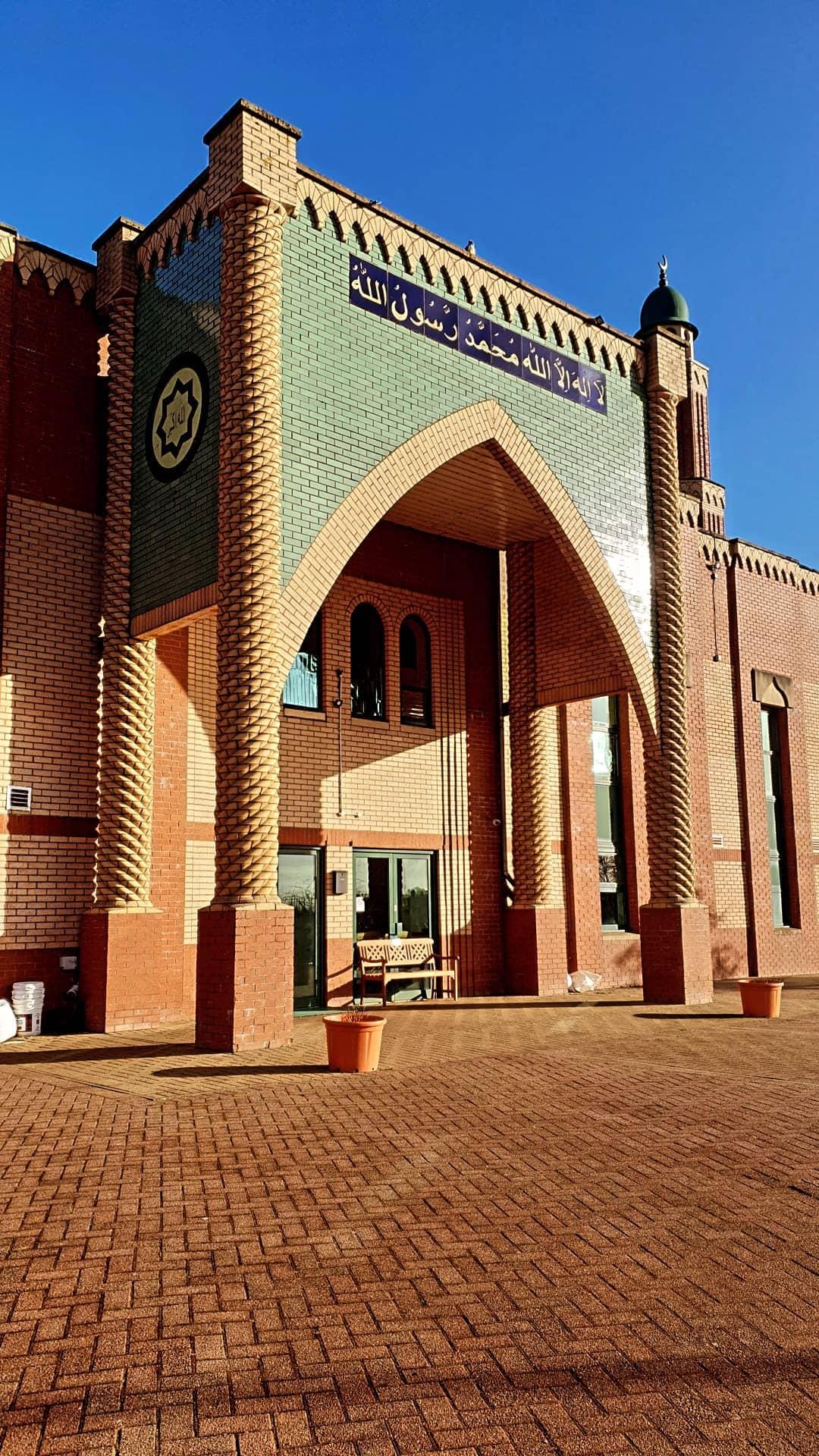 Randomly generated image showing Lanarkshire Central Mosque